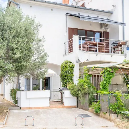 App Tulum-30m Zum Meer, Privatparkplatz, Balkon, 50'smarttv, Sat * Medulin